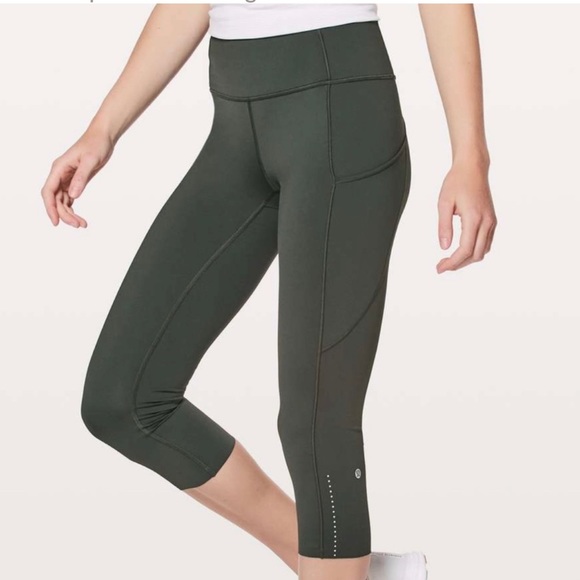 lululemon athletica Pants - Lululemon Fast & Free Crop II *Nulux 19" Evergreen Size 6